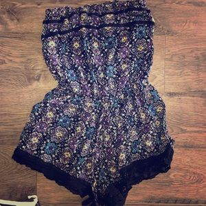 Multi-colored floral printed strapless romper